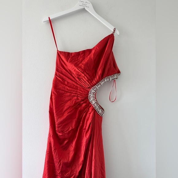 MAC DUGGAL Red Jewel Embellished Side Cut Out A Line Gown in Red 8 - Picture 7 of 12